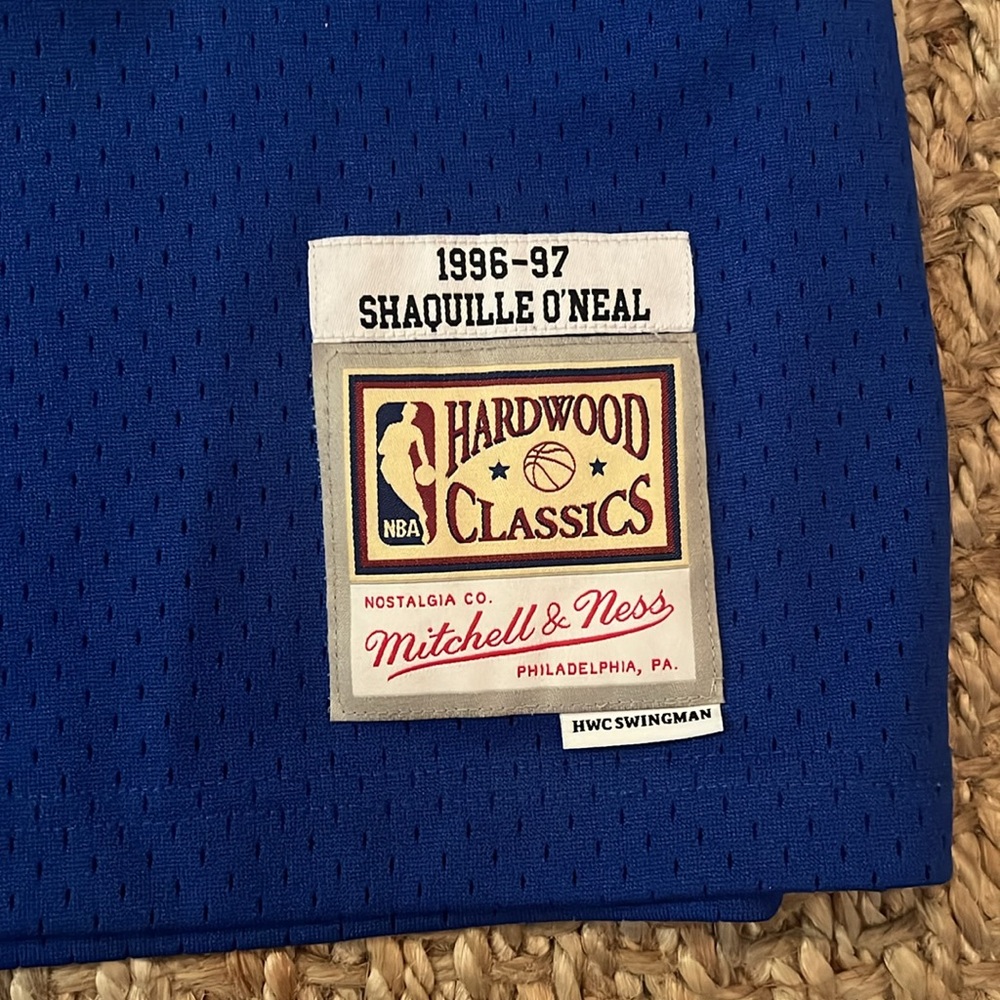 Shaquille O’Neal Swingman Jersey - Picture 6 of 9